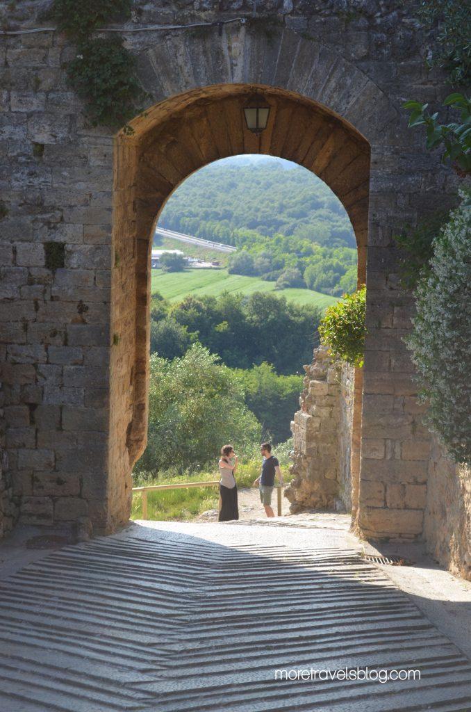 monteriggione puerta
