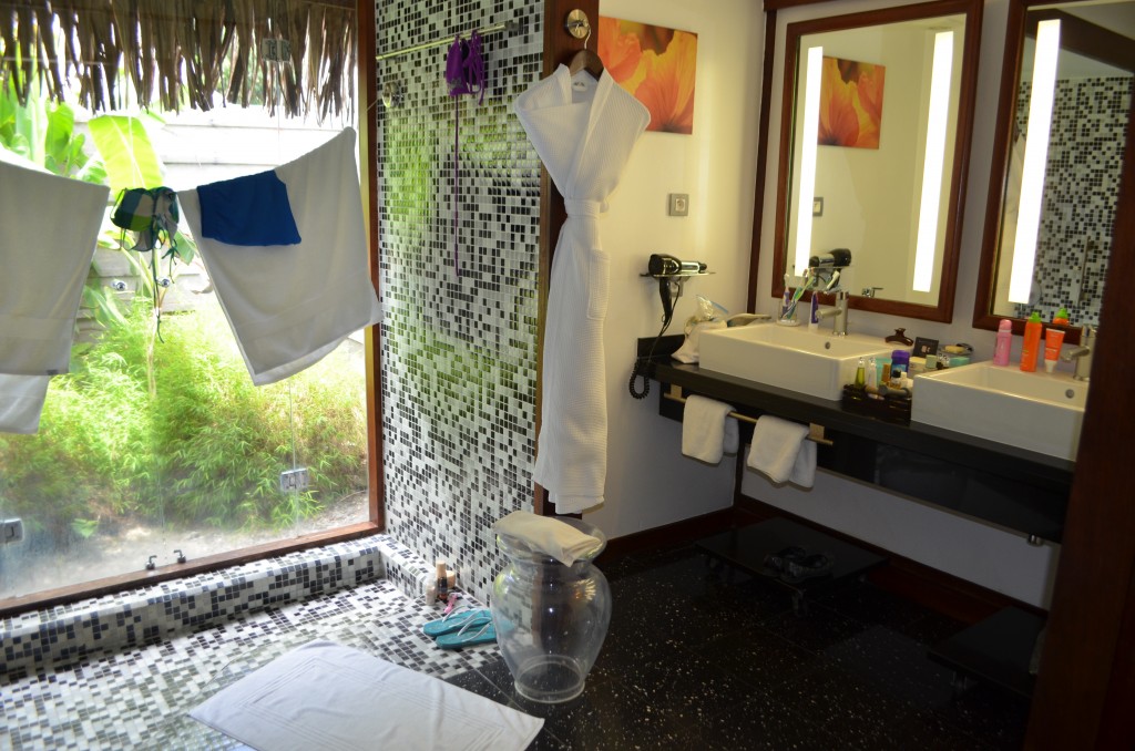 bungalow sofitel baño