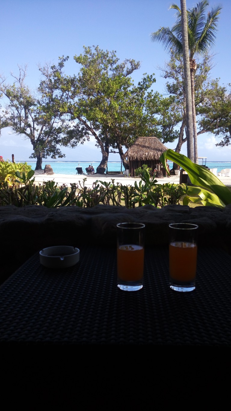 momentos de aperitivo Tahiti drink