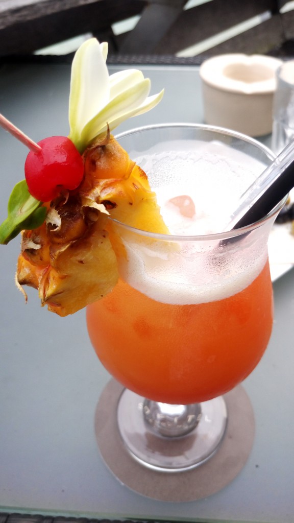 cocteles sofitel moorea