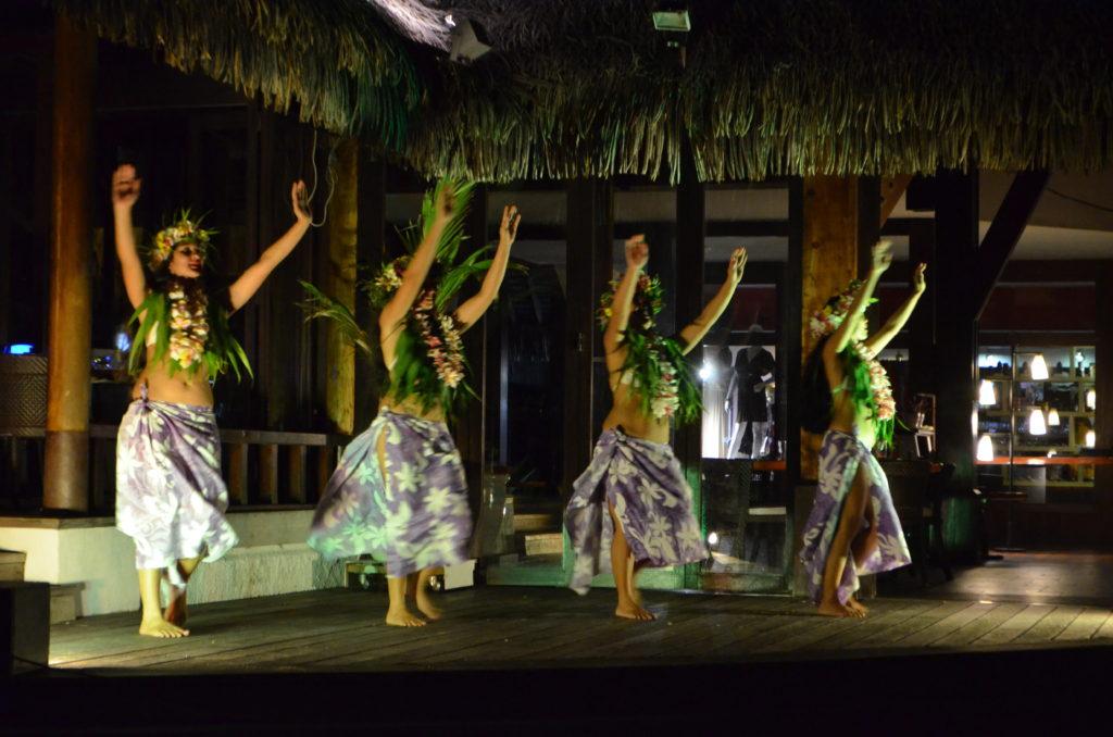 moorea dances