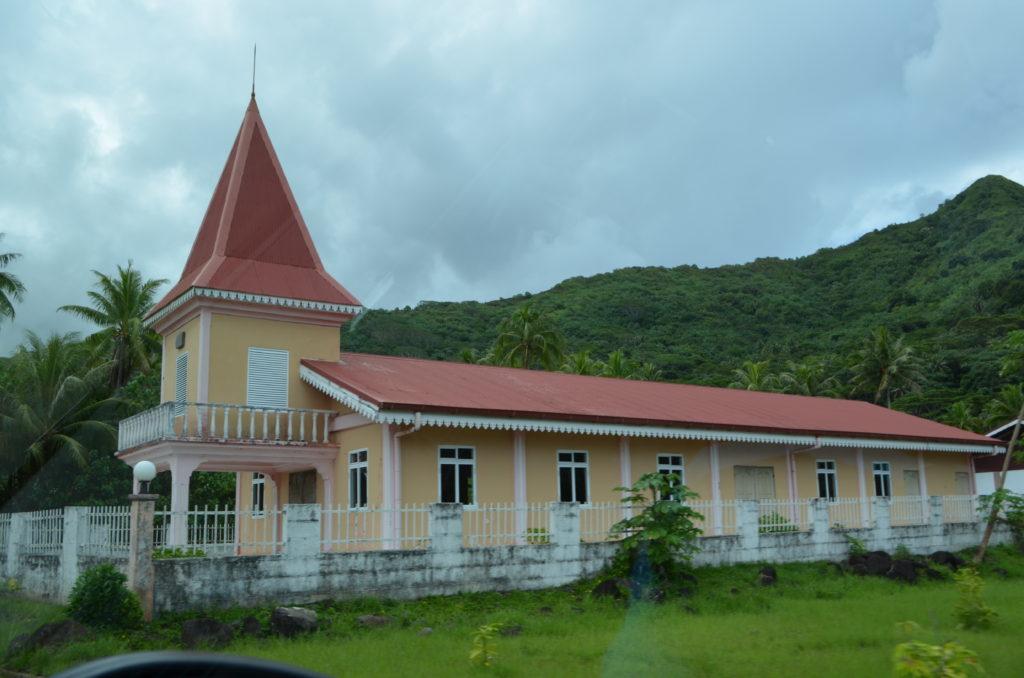 raiatea iglesia