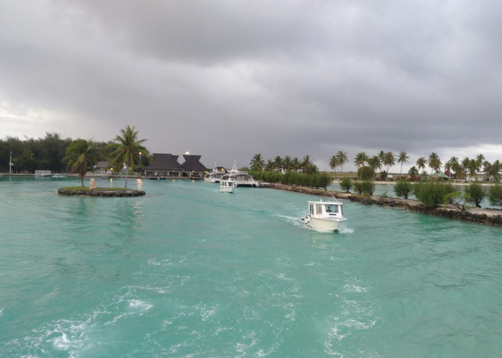 st regis bora bora barco