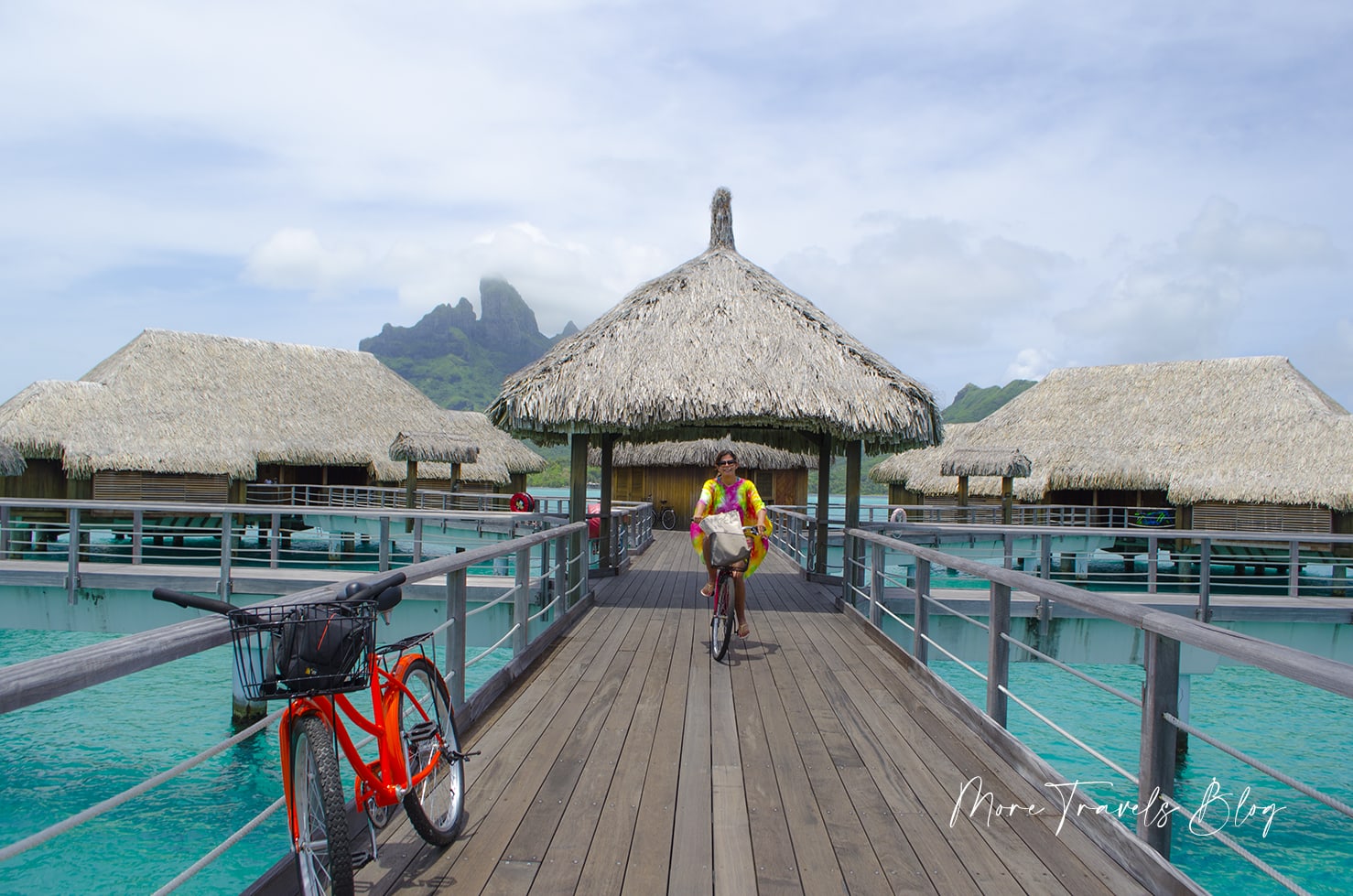st regis bora bora - overwaters bicicleta