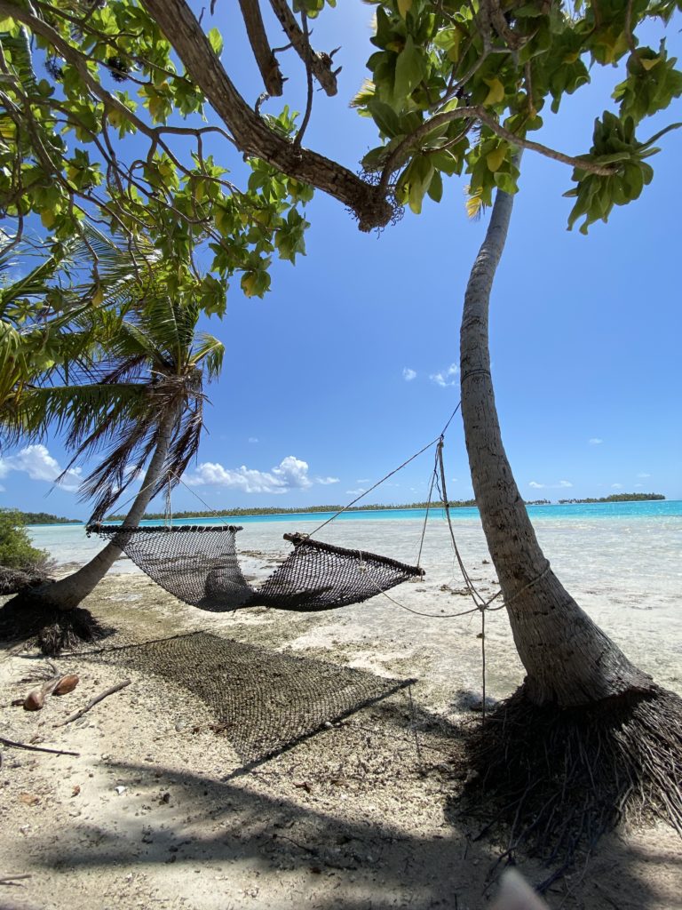lagoon blue rangiroa