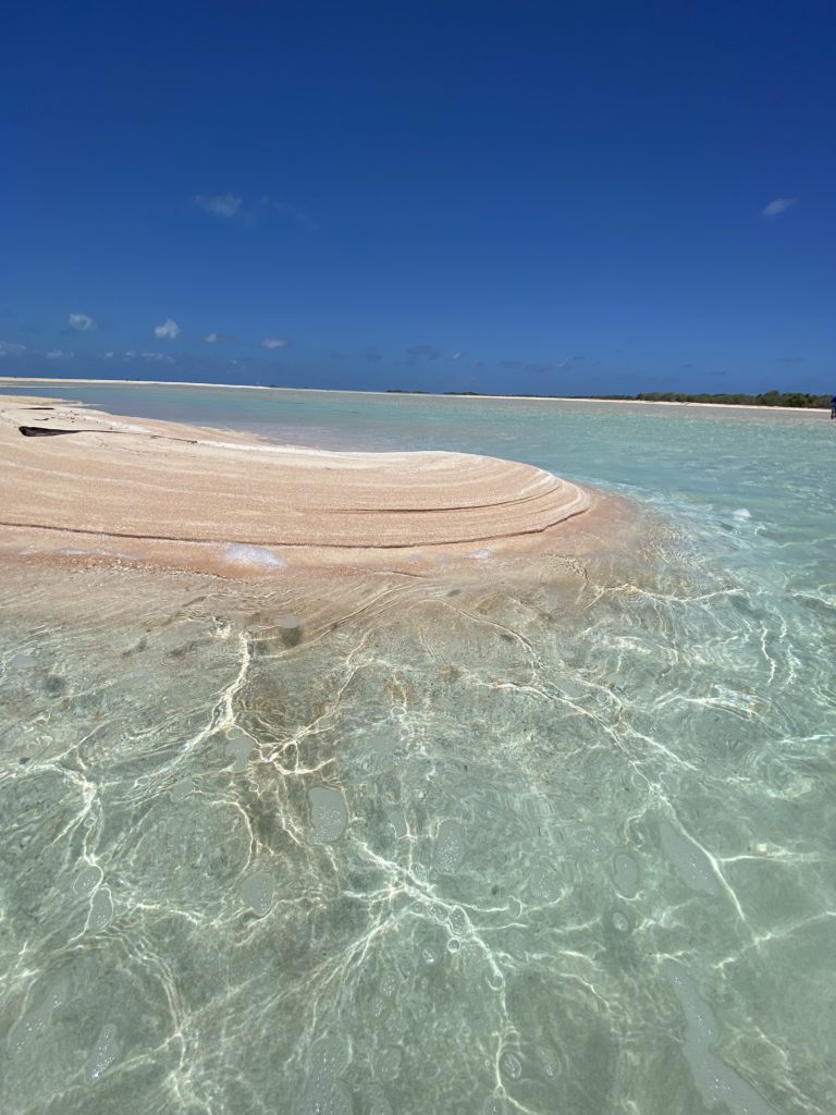sables roses rangiroa