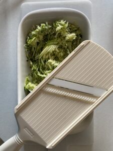 Kolokizokeftedes croquetas griegas de calabacín