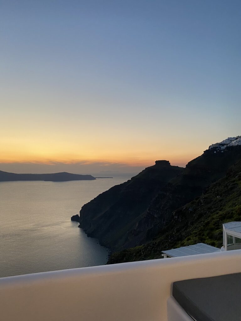 alojarse en Santorini - sunset