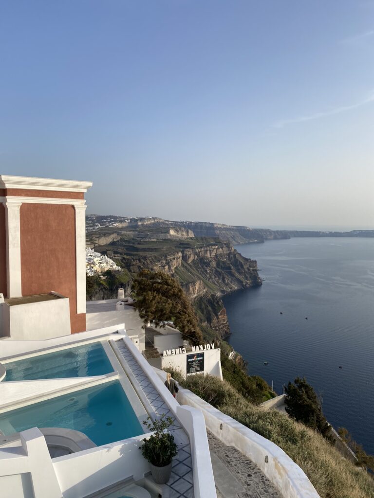 alojarse en Santorini