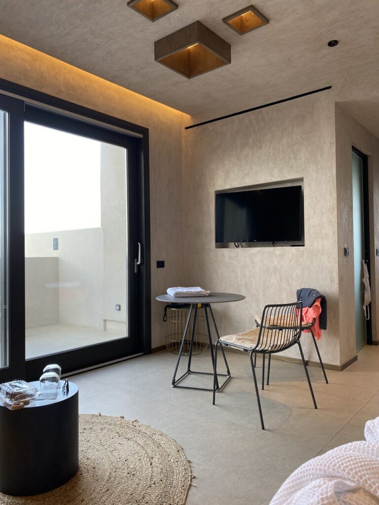 nova luxury suites - alojarse en santorini