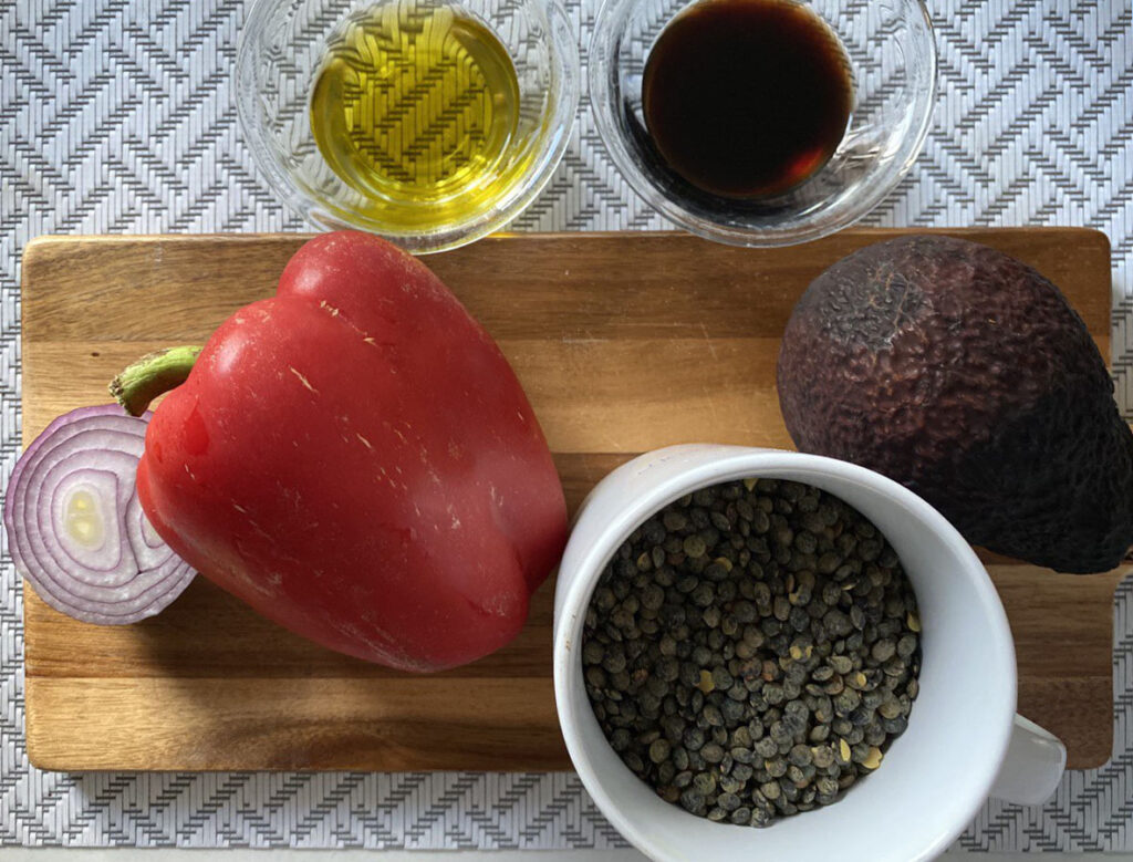 Ensalada fria de lentejas al estilo griego